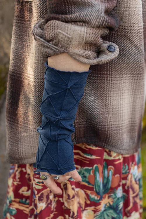 Bamboo Fleece Textured Arm Warmers - Image 18