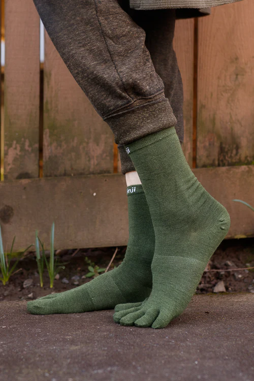 Basic Wool Liner Crew Toe Socks - Image 11