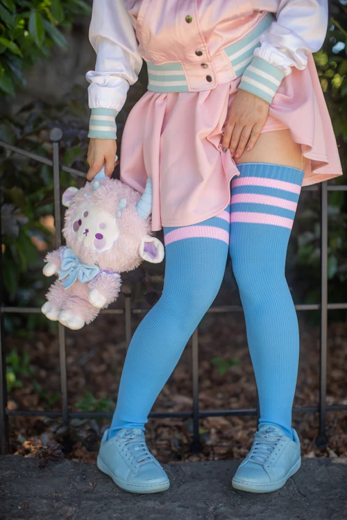 Longer Americana Thigh High Socks - Image 19