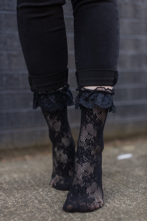 Floral Lace Anklets - Image 5