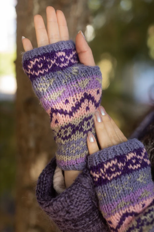 Geometric Wool Arm Warmers - Image 10