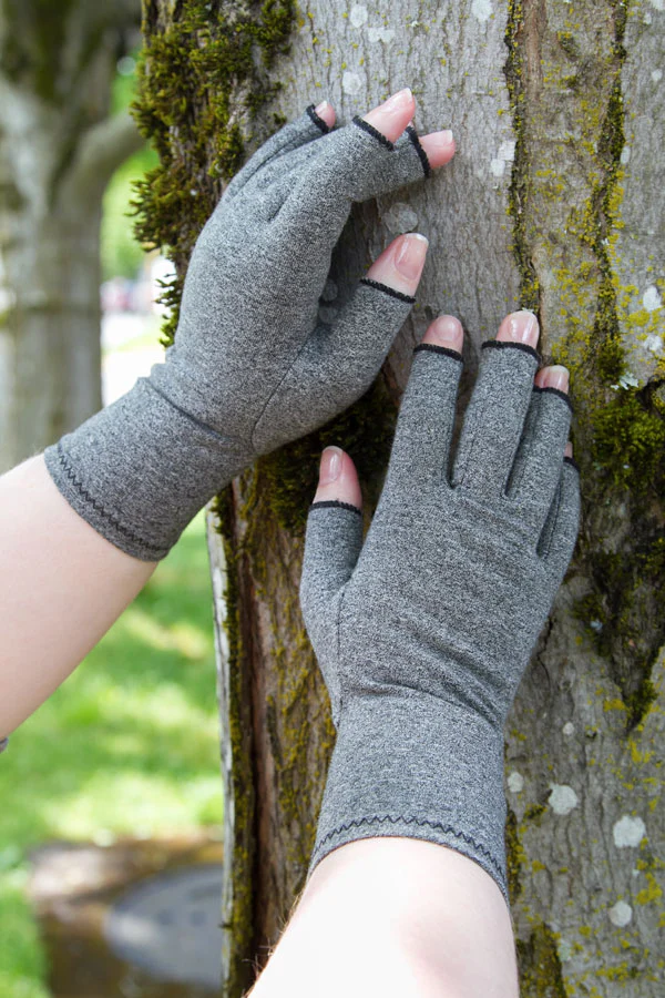 Imak Compression Fingerless Gloves - Image 10