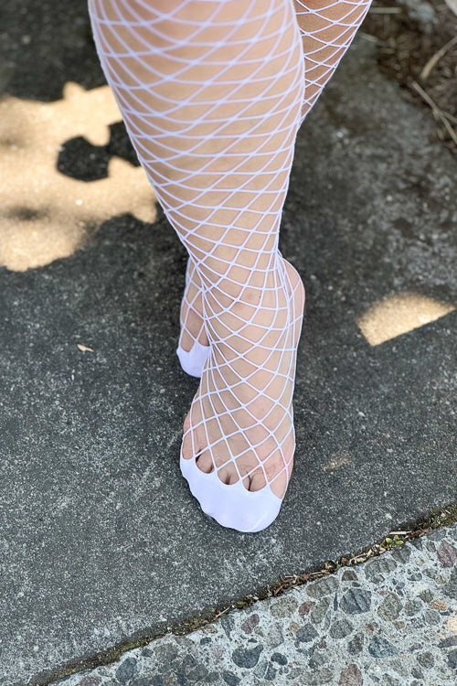 Lace Top Fencenet Stockings - Image 15