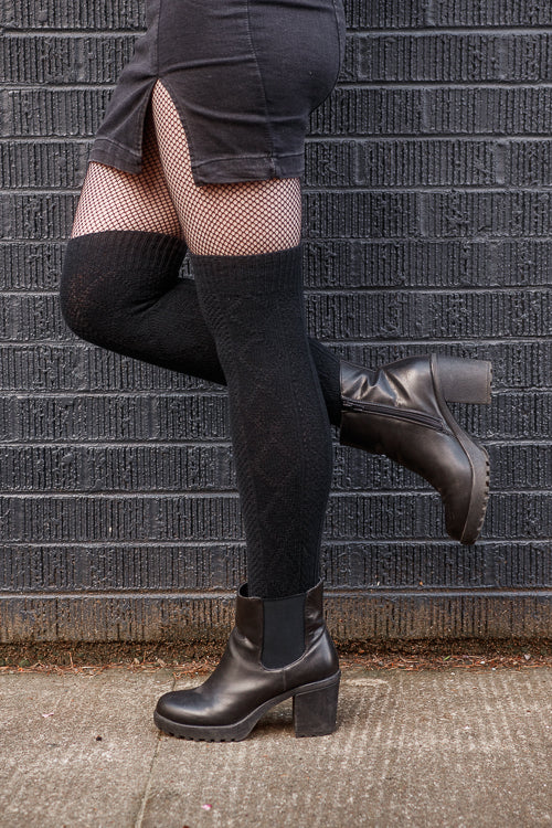 Longer Diamond Rib Knee Socks - Image 5