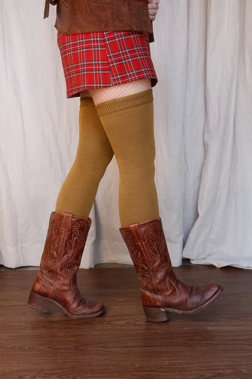 Longer Extraordinary Thigh High Socks - Image 28