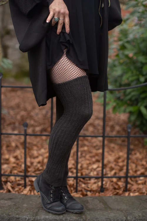Lux Ribbed Leg Warmers - Image 9