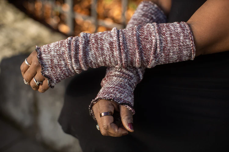 Marled Scrunchable Arm Warmer - Image 10