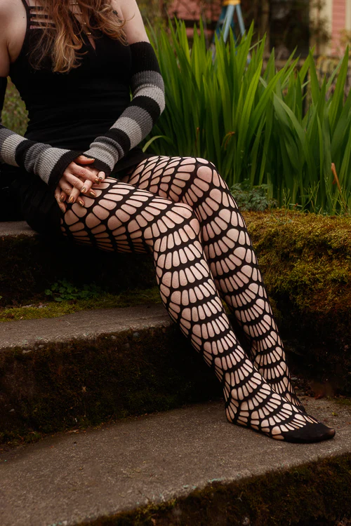 Mauve Black Net Tights - Image 5