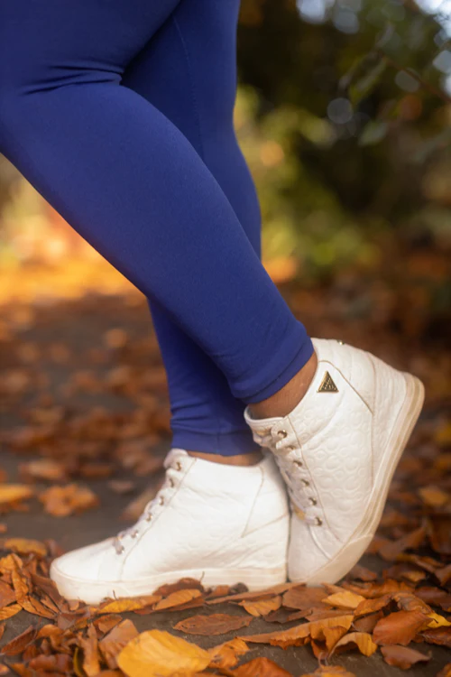 Plus Size High Waisted Fleece Lined Leggings - Image 11