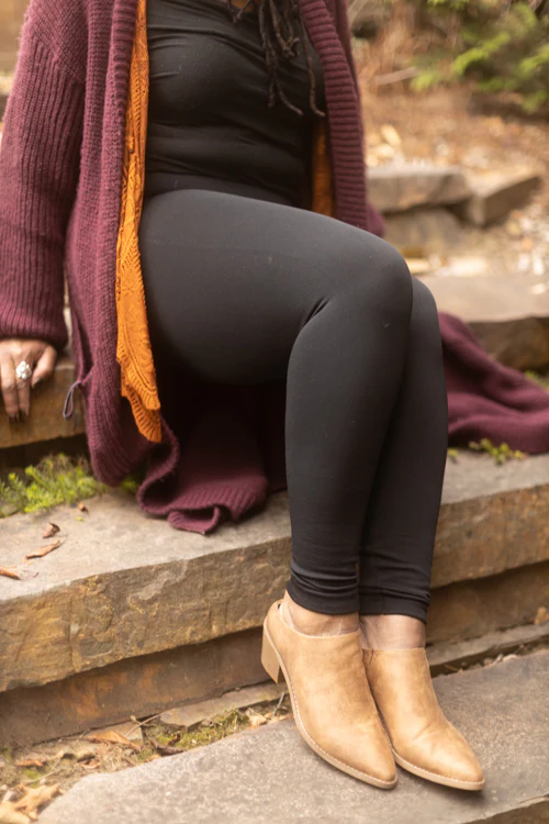 Plus Size High Waisted Fleece Lined Leggings - Image 3