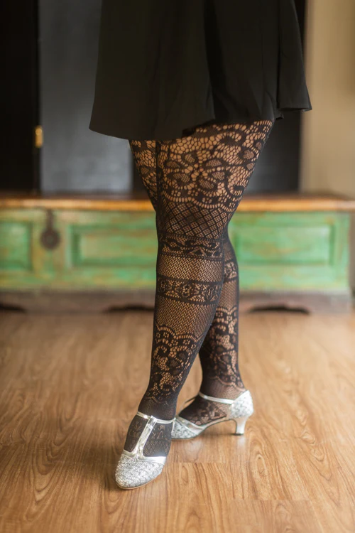 Plus Size Instarsia Lace Net Tights - Image 2