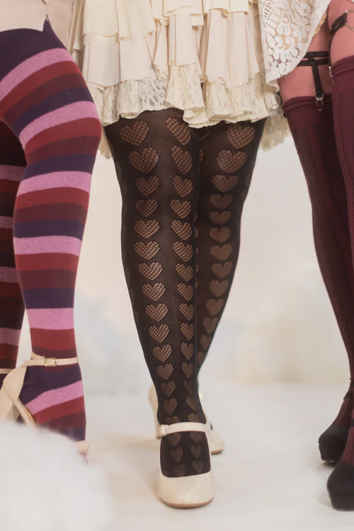 Plus Size Oh My Hearts Net Tights - Image 7