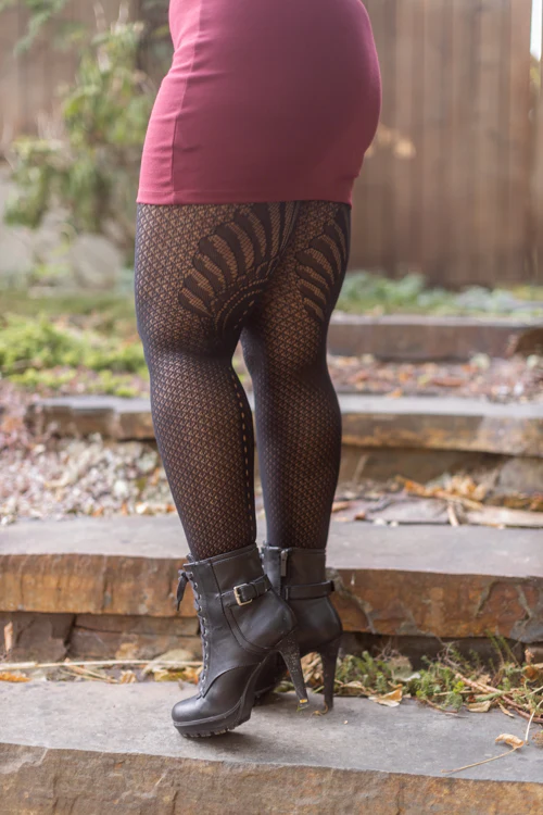 Plus Size Pharaoh's Fan Net Tights - Image 7