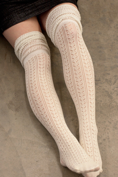 Pointelle Scrunch Top Knee Socks - Image 10