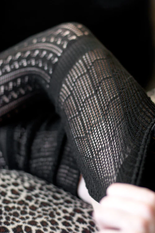 Pointelle Scrunch Top Knee Socks - Image 6