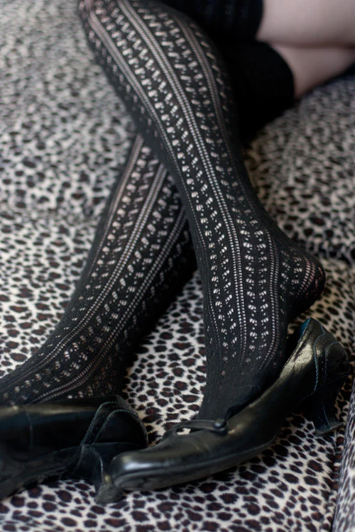 Pointelle Scrunch Top Knee Socks - Image 9
