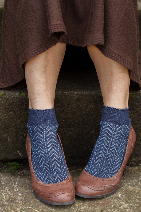 Shorty Chevron Anklet - Image 8