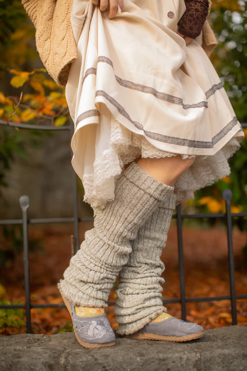 Super-Long Ribbed Leg Warmers - Image 11