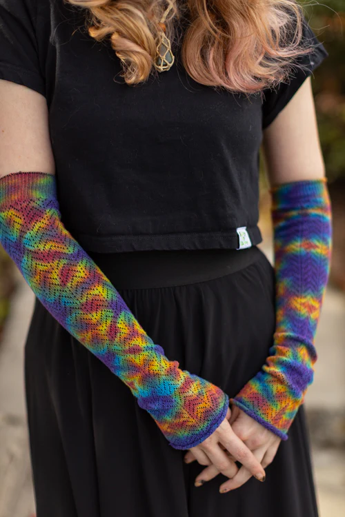 Tie Dye Chevron Sleeves - Image 9