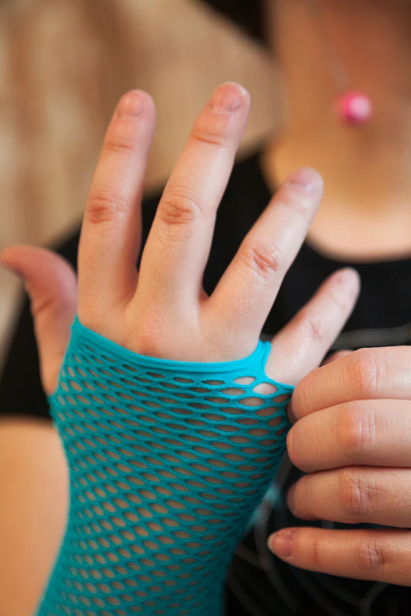 Triangle Net Arm Warmers - Image 8