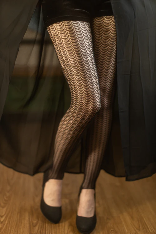 Wavy Scales Stirrup Tights - Image 3