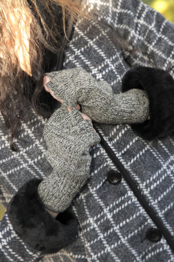 Wool Fingerless Gloves - Image 12