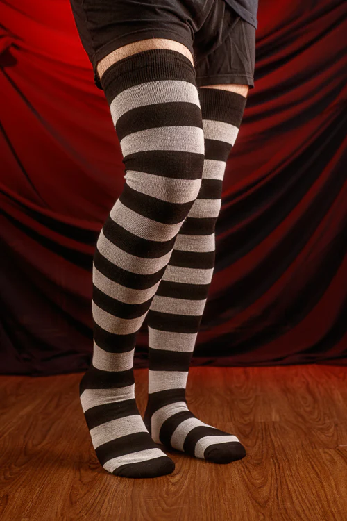 XL-FOOT Longer Extraordinary Programming Socks - Image 7