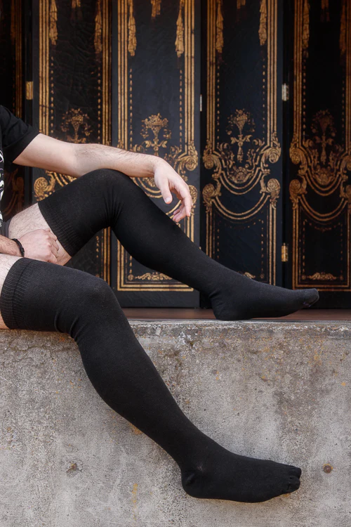 XL-FOOT Longer Extraordinary Thigh High - Image 6