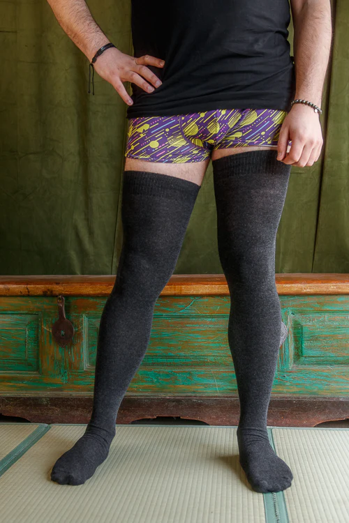 XL-FOOT Longer Extraordinary Thigh High - Image 8