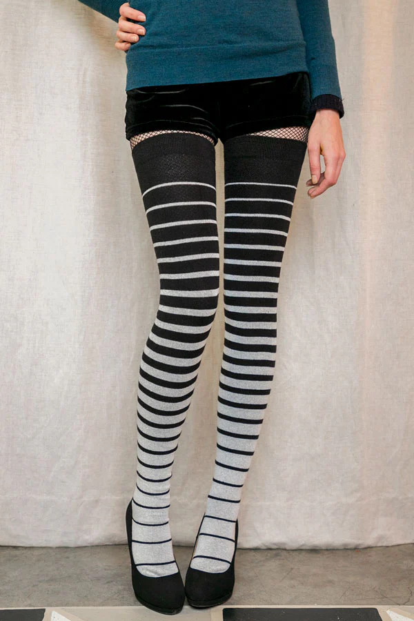 XL-FOOT Longer Gradient Striped Extraordinary Socks - Image 2