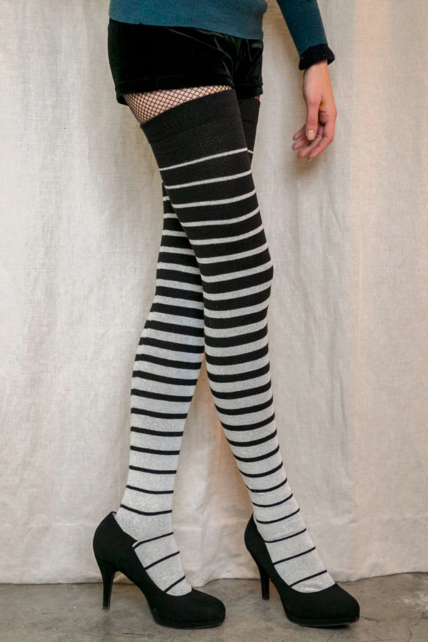 XL-FOOT Longer Gradient Striped Extraordinary Socks - Image 3