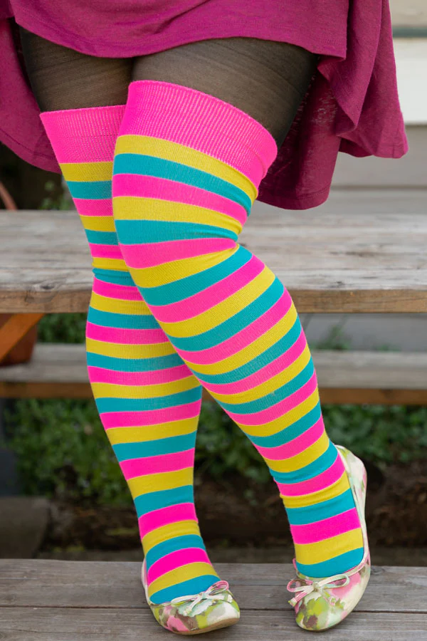 XL-FOOT Longer Original Pride Stripes Socks - Image 11