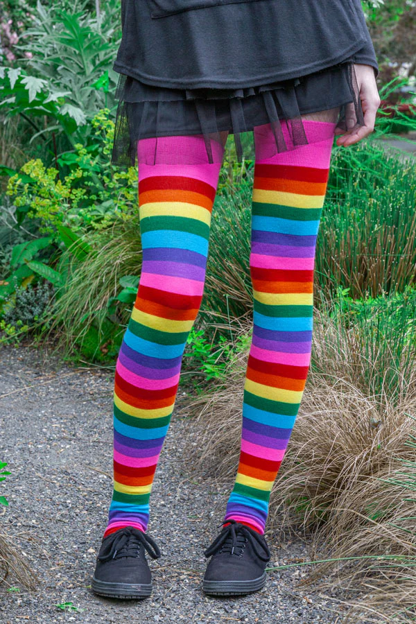 XL-FOOT Longer Original Pride Stripes Socks - Image 6